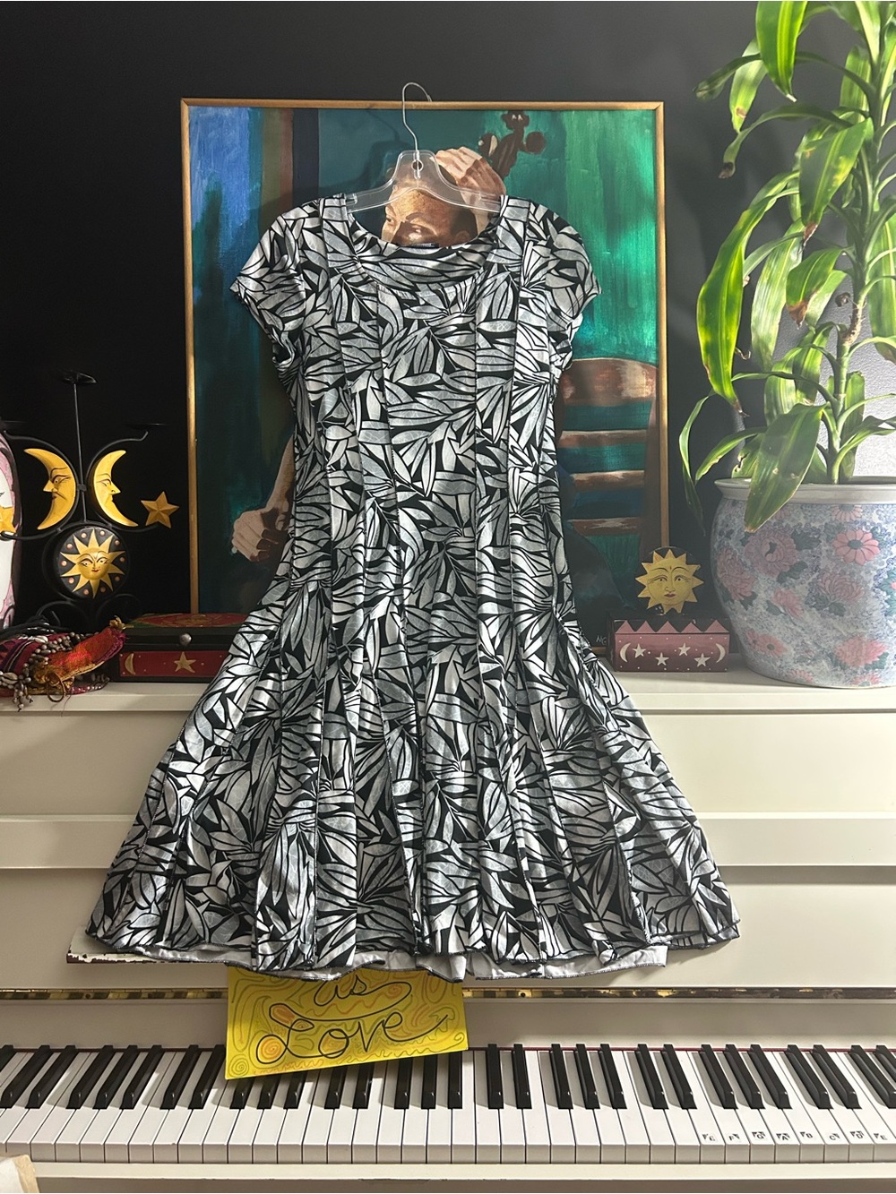 Tango Mango Black Silver Leaf Print Fit & Flare Dress Size Medium